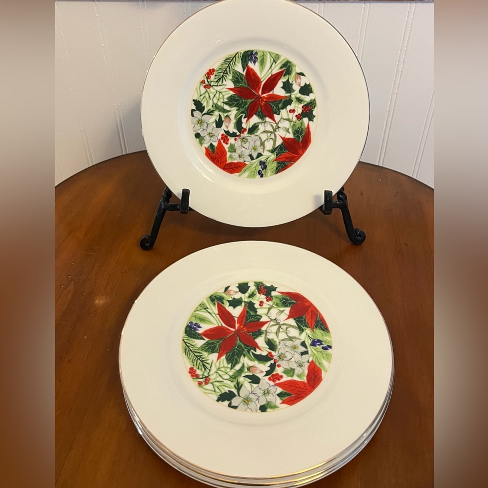 Gibson Christmas Salad Plate‎